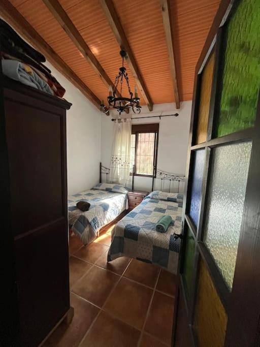 Farmhouse Surrounded By Centenary Olive Trees Olías Εξωτερικό φωτογραφία