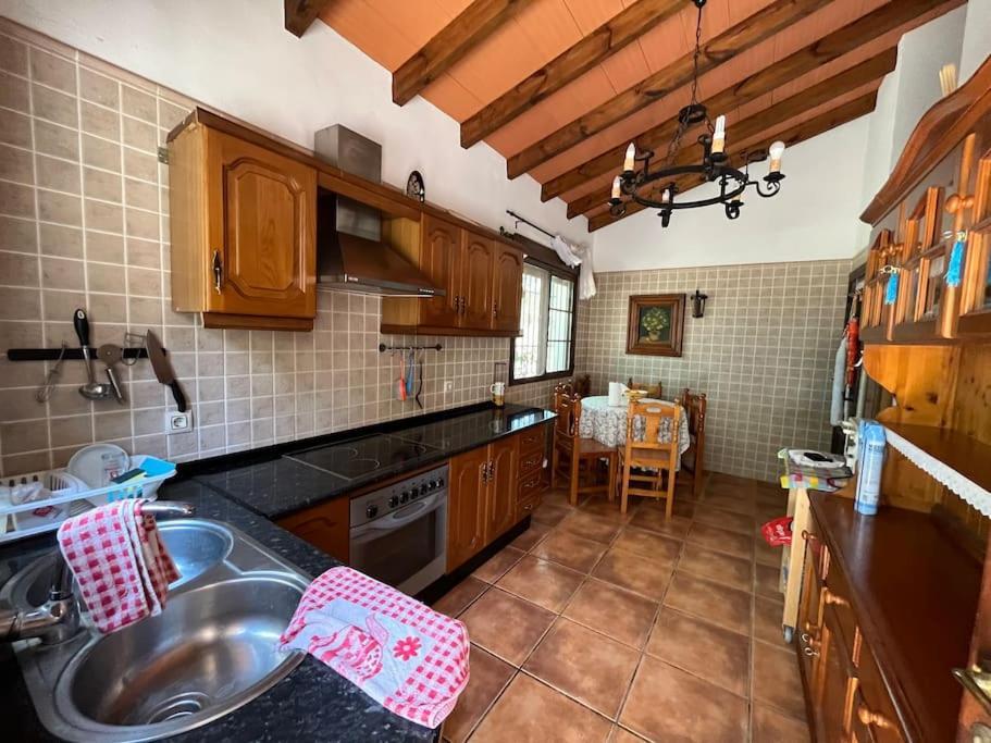 Farmhouse Surrounded By Centenary Olive Trees Olías Εξωτερικό φωτογραφία